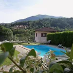 Szálloda La Torre Castiglione dʼIntelvi