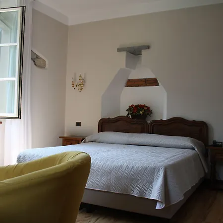 La Torre Castiglione dʼIntelvi