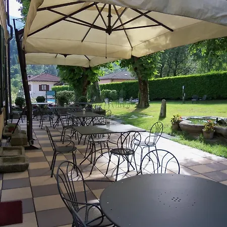 La Torre 3* Castiglione dʼIntelvi