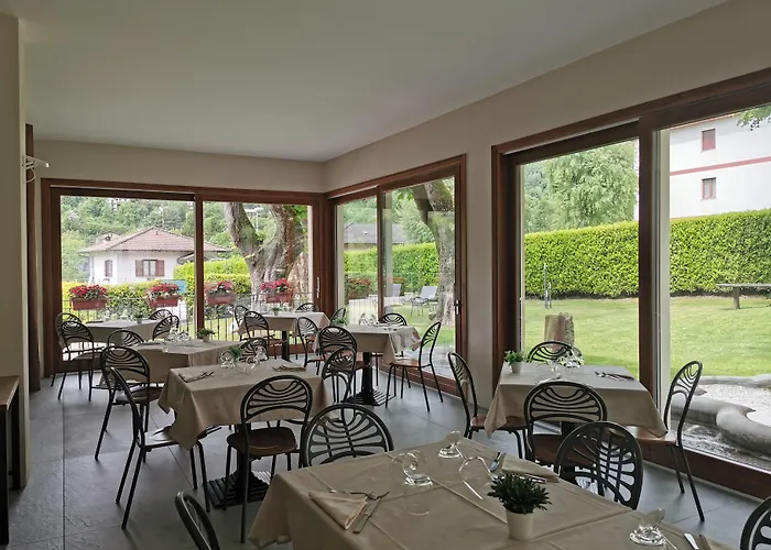 Hotel La Torre Castiglione dʼIntelvi