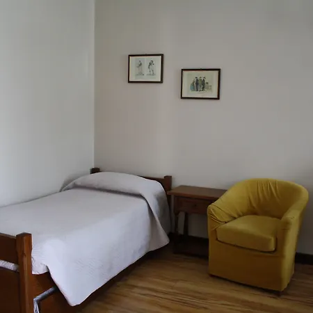 La Torre 3* Castiglione dʼIntelvi