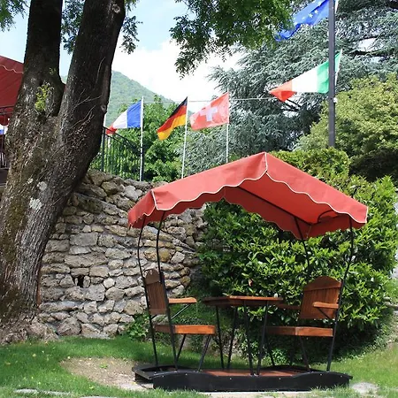 La Torre Otel Castiglione dʼIntelvi