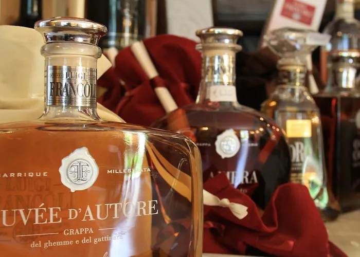 La Torre 3* Castiglione dʼIntelvi