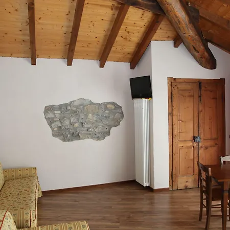 La Torre 3* Castiglione dʼIntelvi